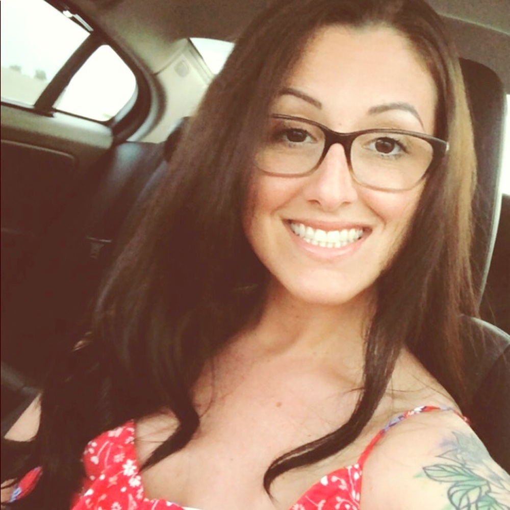 Meet your Posher, Ashley :)